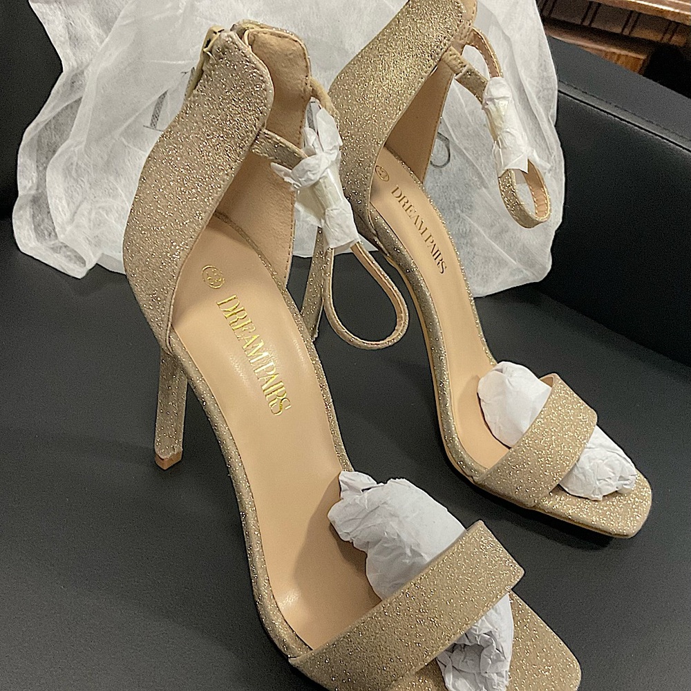 NWOB Sexy DREAM PAIRS Glitter Stiletto High Heels Open Toe Ankle Strap 6.5